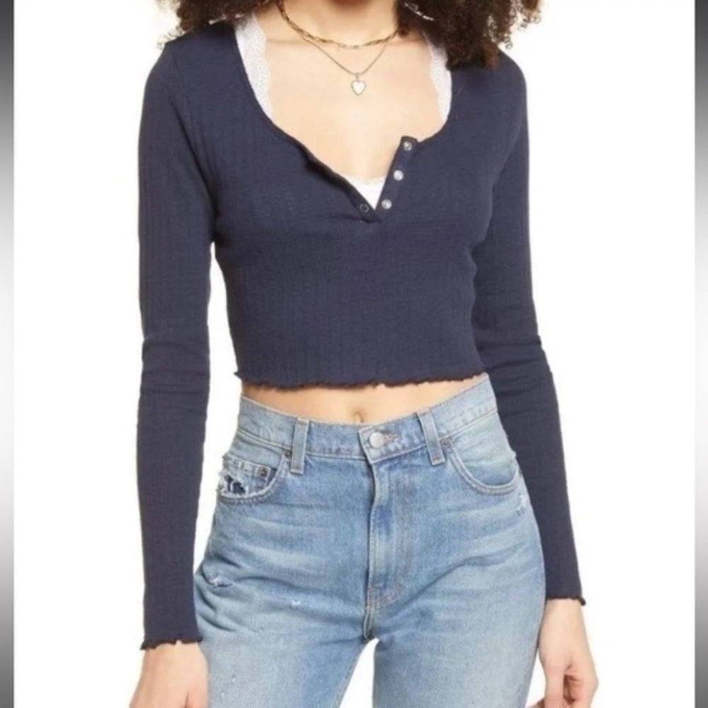 BP NWT Navy Lettuce Hem Long Sleeve Henley Crop Top Sz M